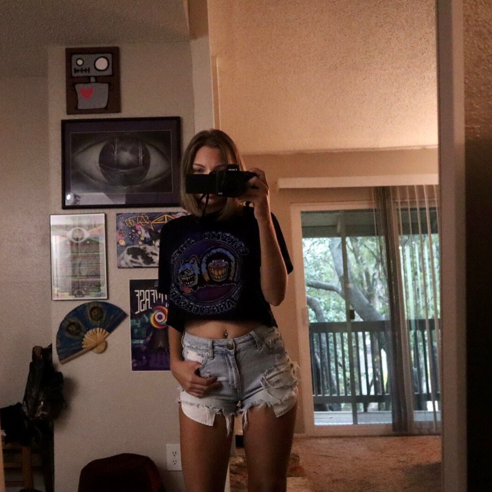 Custom cropped Eskimo Joe’s 44th anniversary tee